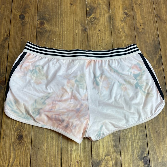 Adidas pastel rose running shorts vintage rose size medium - Picture 2 of 4